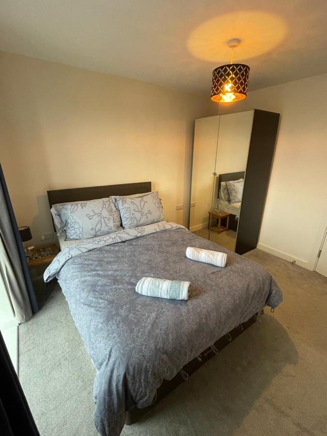 Balcony Marina Apartment With City Skyline Views - Free Secure Parking Manchester Exteriör bild