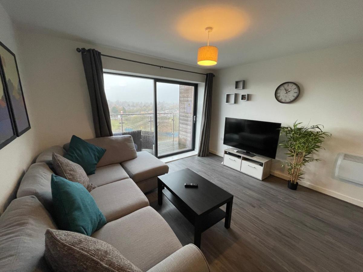 Balcony Marina Apartment With City Skyline Views - Free Secure Parking Manchester Exteriör bild